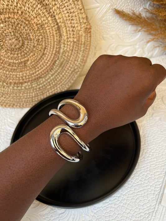 Blessing chunky bangle