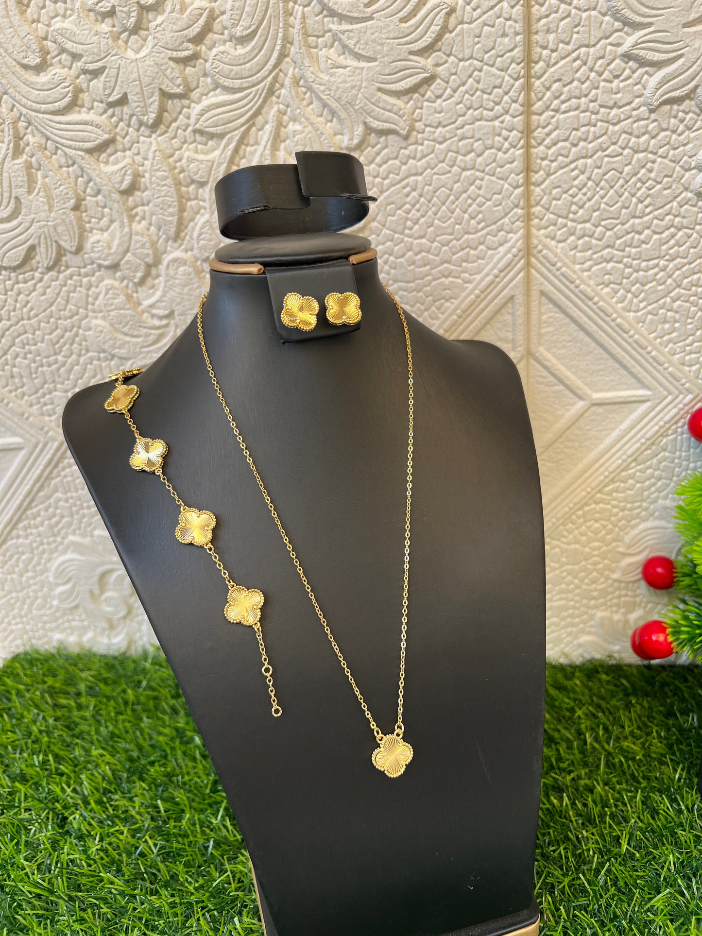 Gold Jewelry set