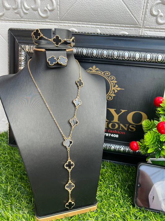 Gold and black necklace set