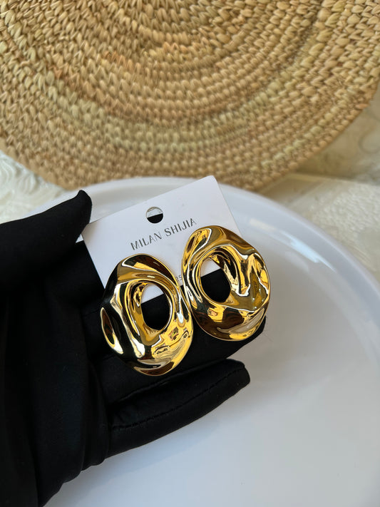 Gold earrings 10,500