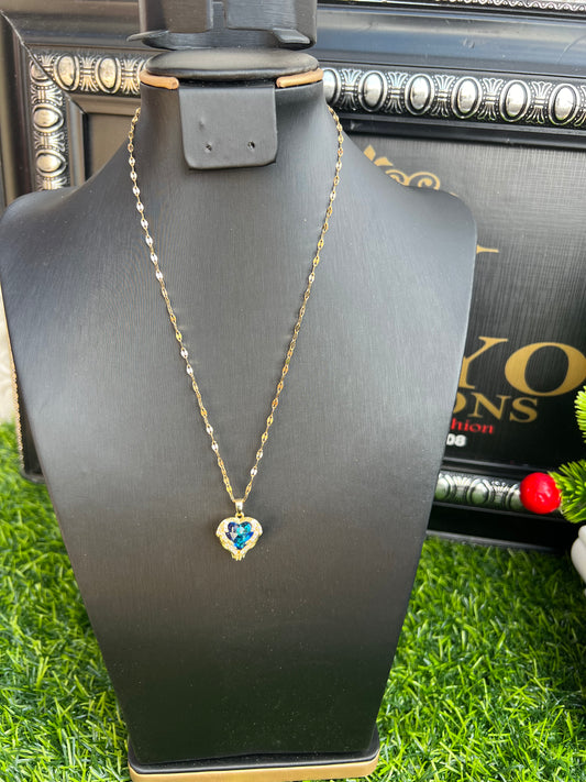 Gold zirconia necklace