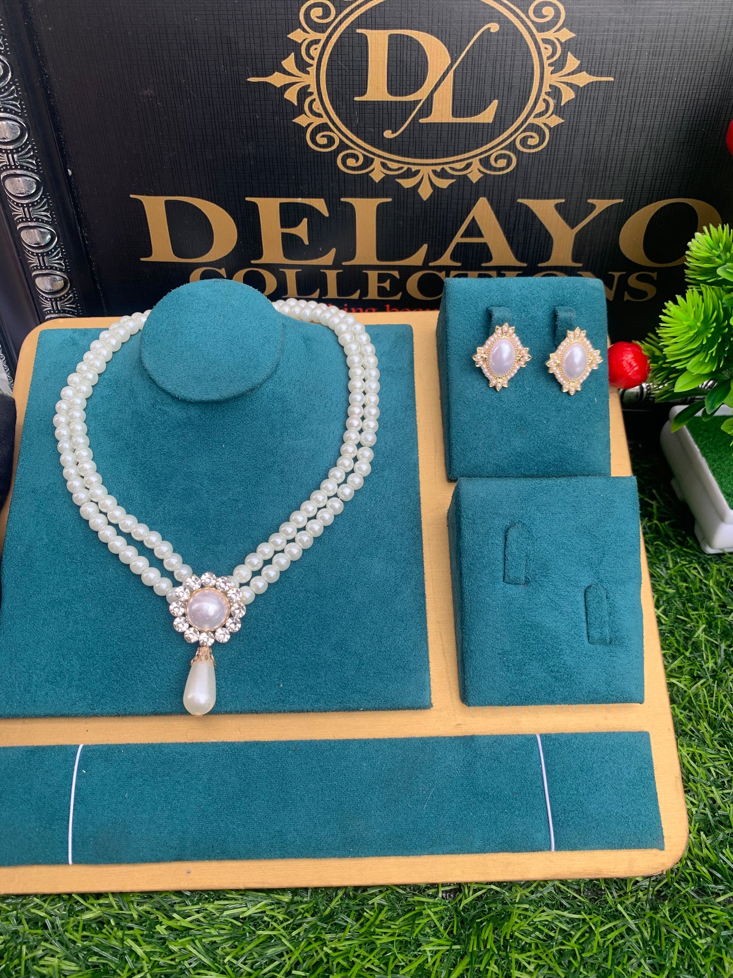 Pearl set