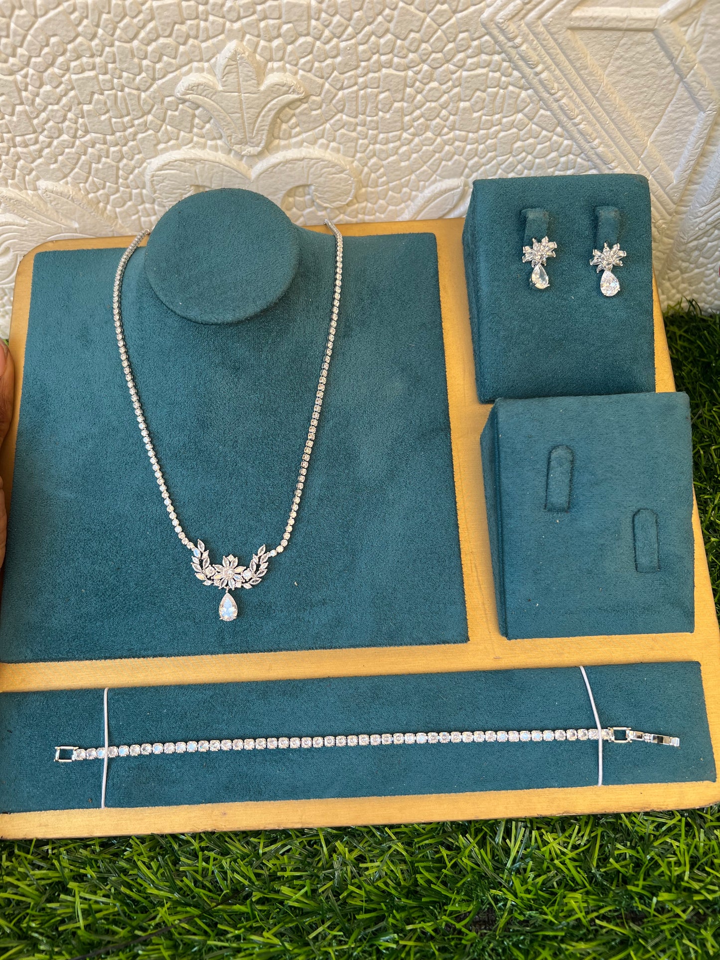 Silver jewelry set