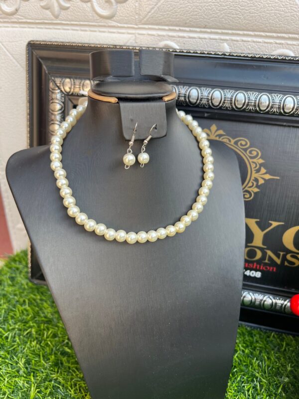 Pearl set