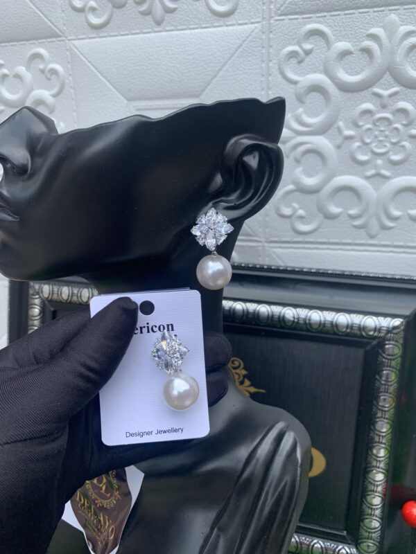 Temi silver pearl earrings
