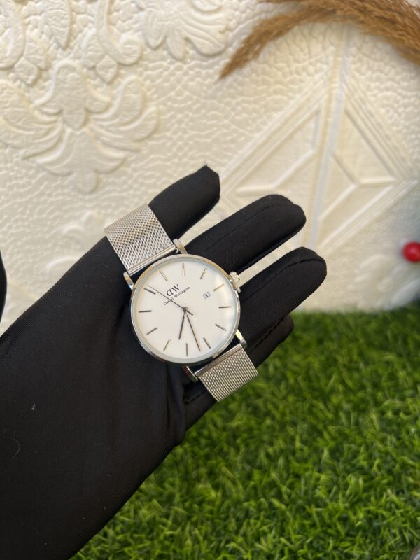 Silver chain wristwatch