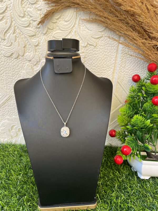 Silver stoned necklace