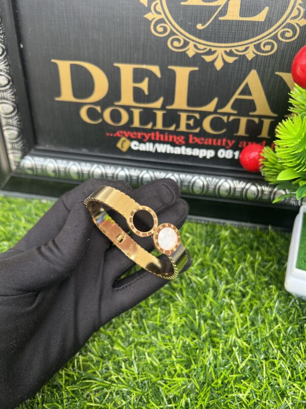 Gold white/black bracelet