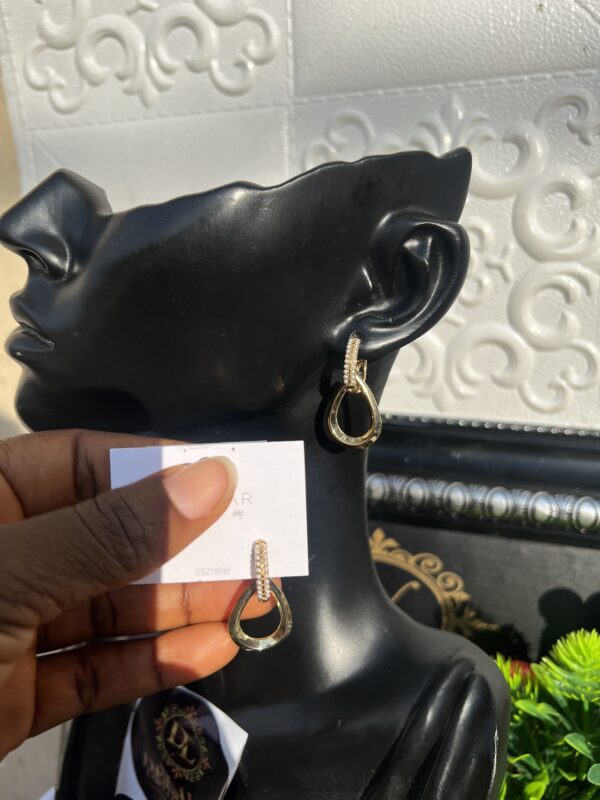 Ini gold earrings