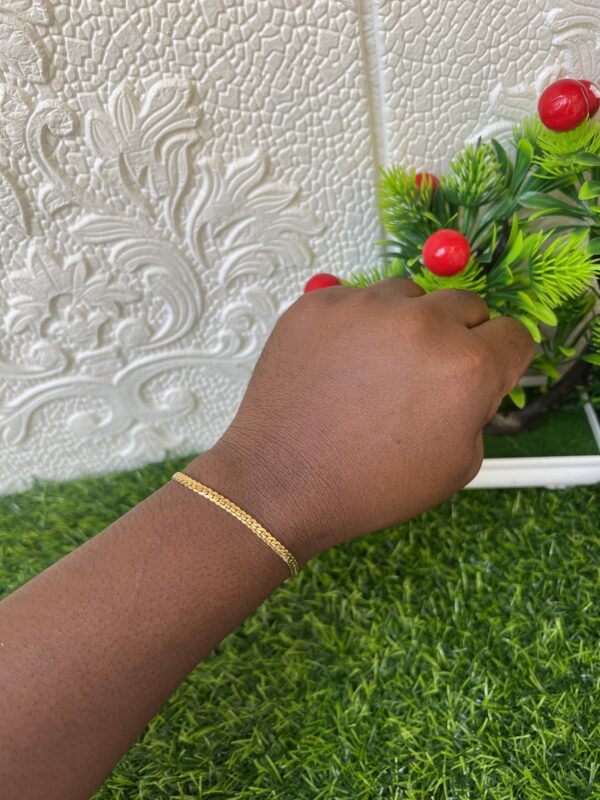 Gold non tarnish bracelet