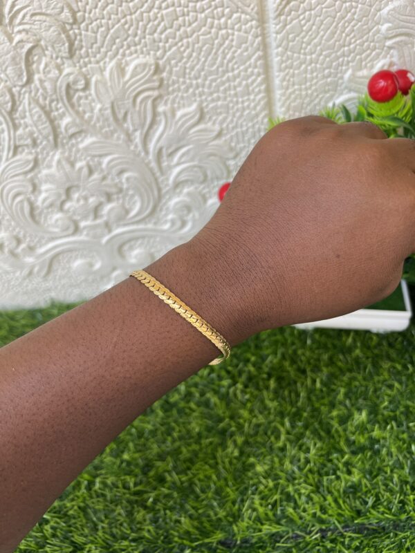 Gold non tarnish bracelet