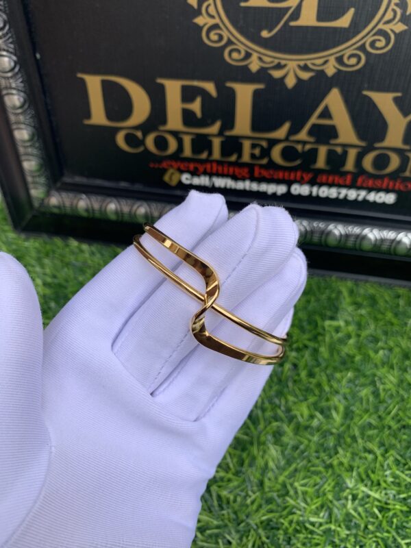 Naomi Gold adjustable bangle