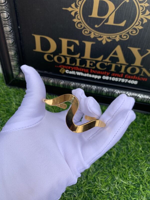 Layo Gold adjustable bangle