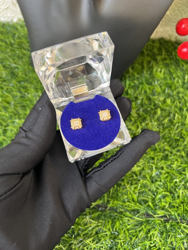 Gold square stud