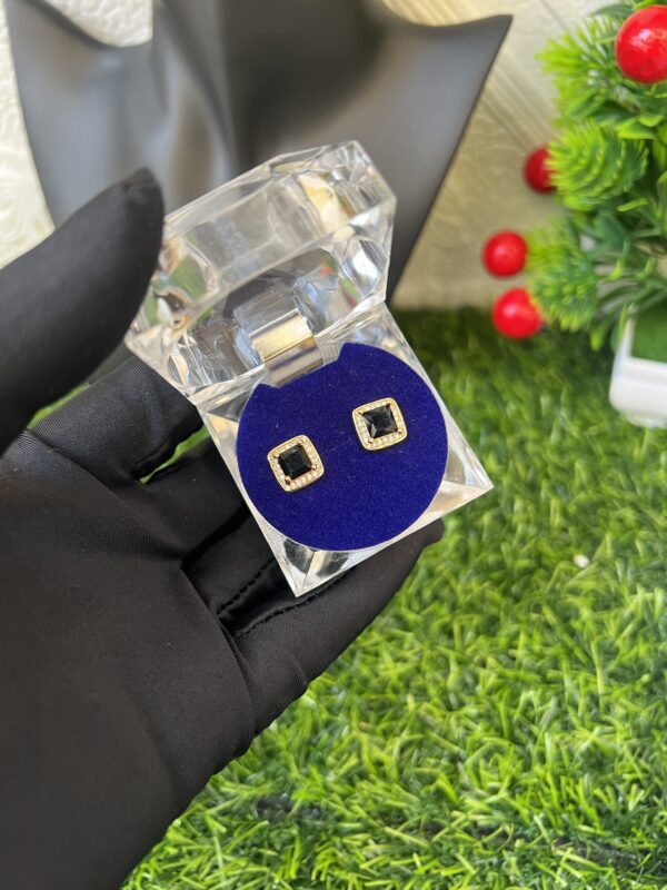 Gold/black square stud