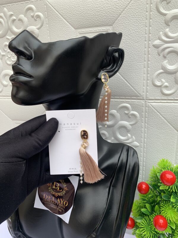 Brown /nude earrings