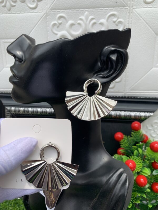 Mide silver earrings