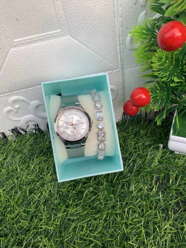 Silver wristwatch set