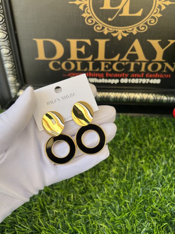 Jim gold and black earrings