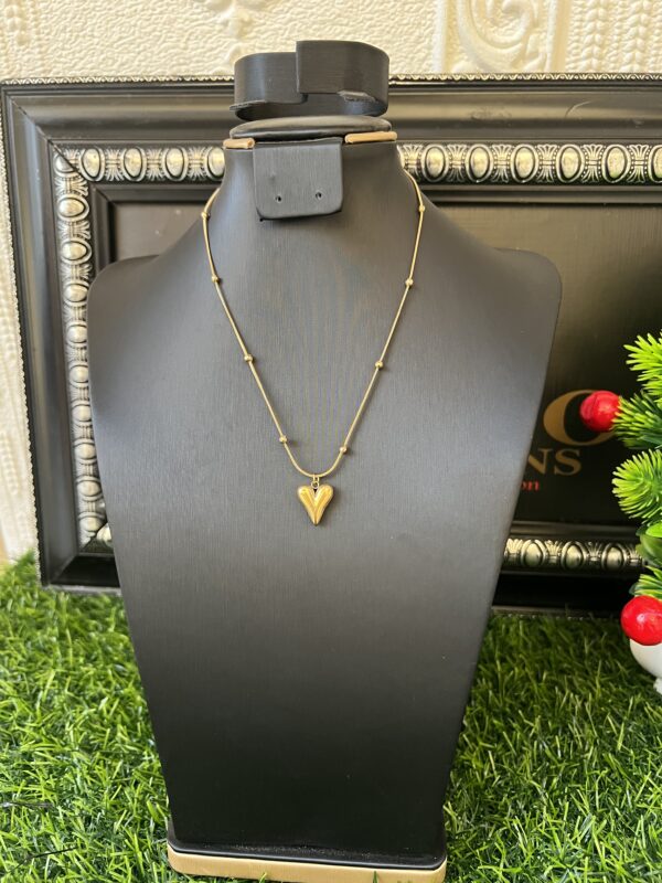 Theresa gold necklace