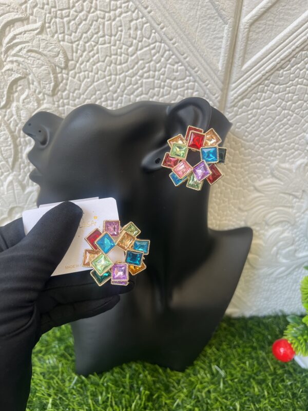 Colored stoned earrings