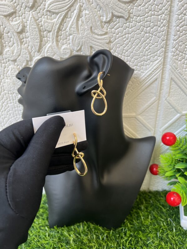 Vivian Gold earrings