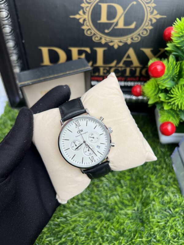 DW black quality leather wristwatch
