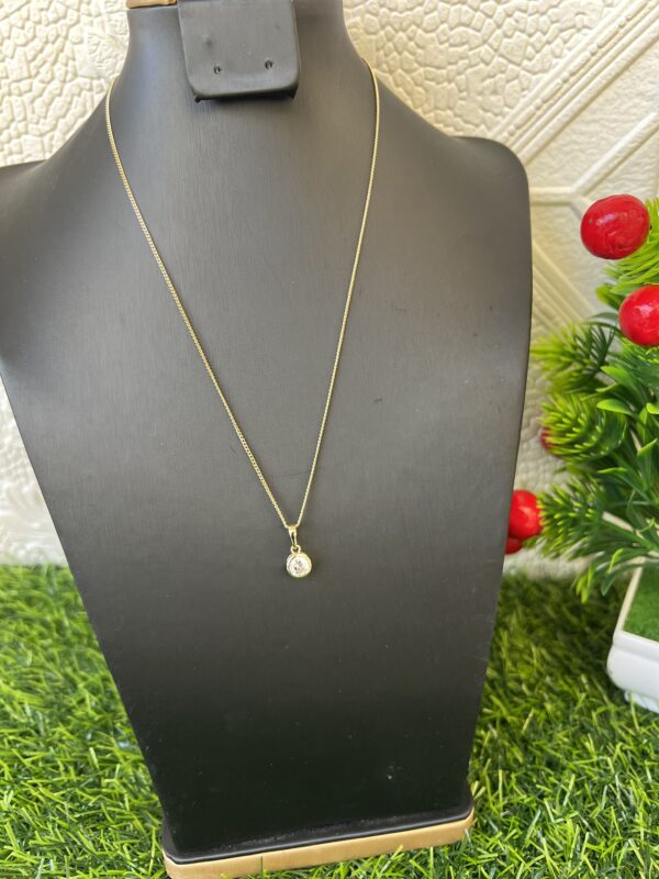 Dinma gold necklace