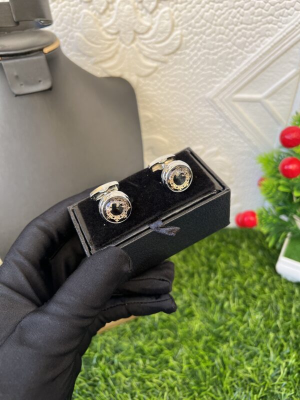 Javi black cufflinks