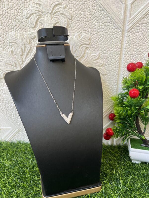 Silver stoned V necklace