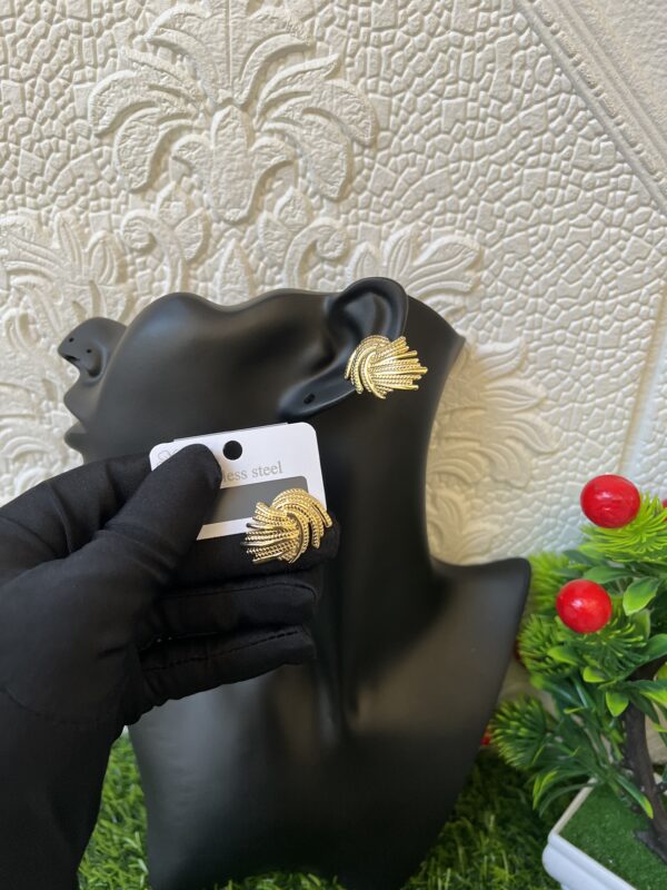 Gracie gold earrings