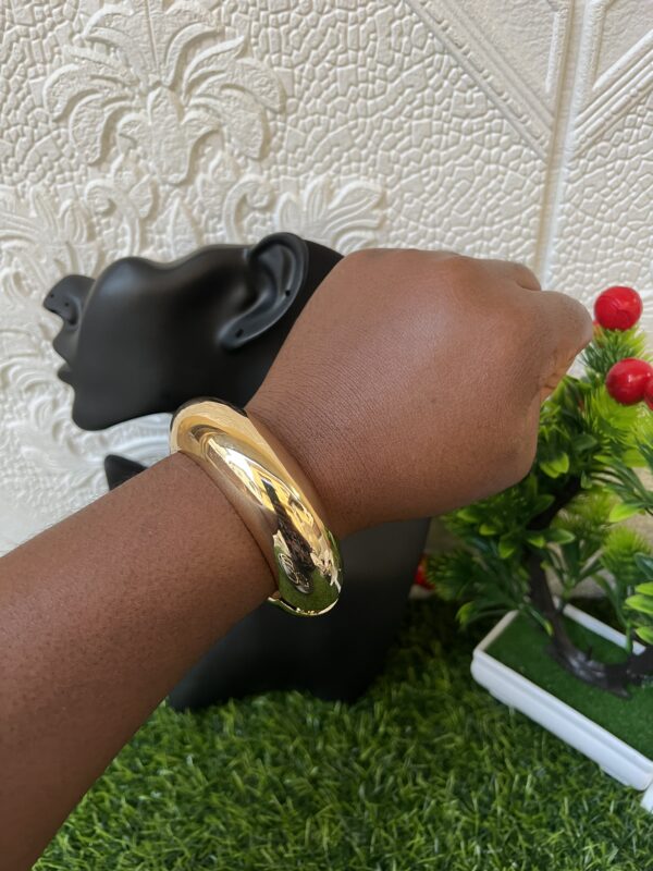 Bold gold chunky bangle