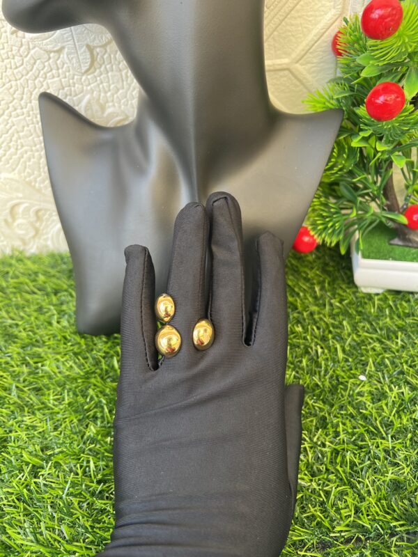 Precious gold ring