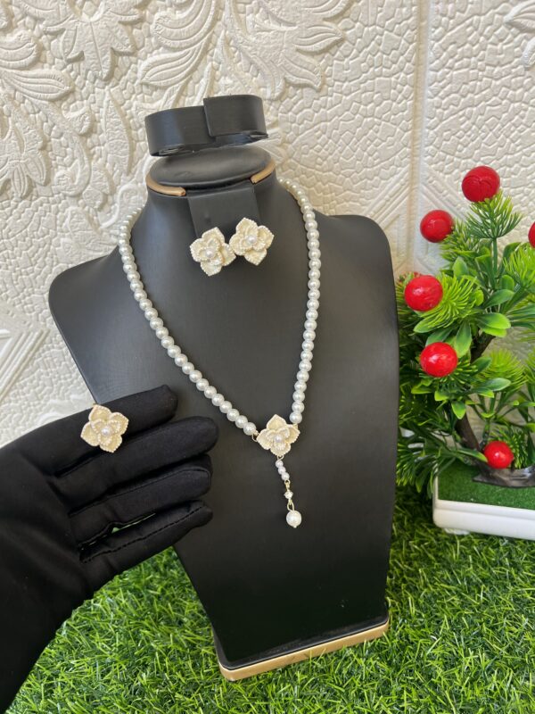 Pearl jewelry set