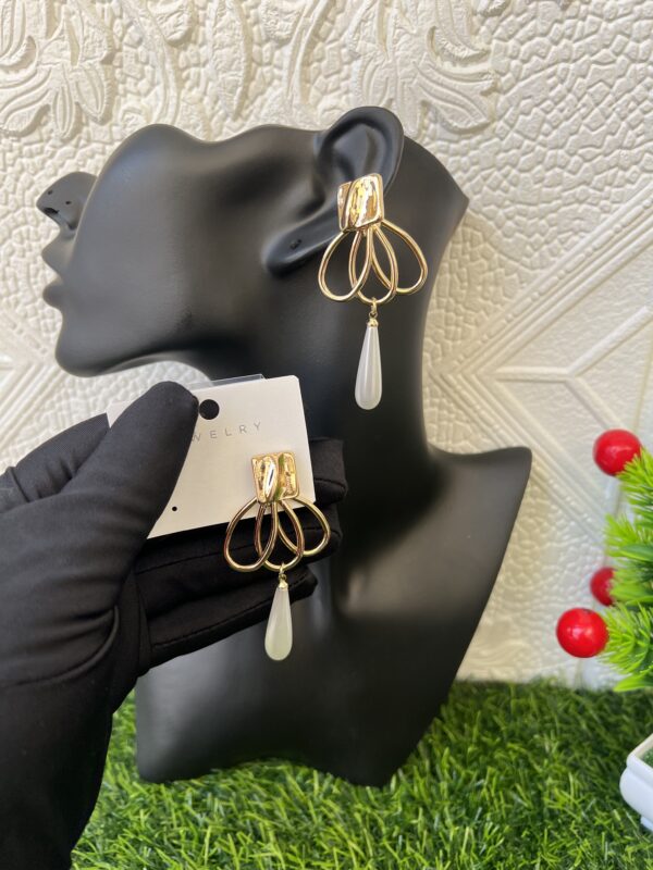 Kachi gold earrings