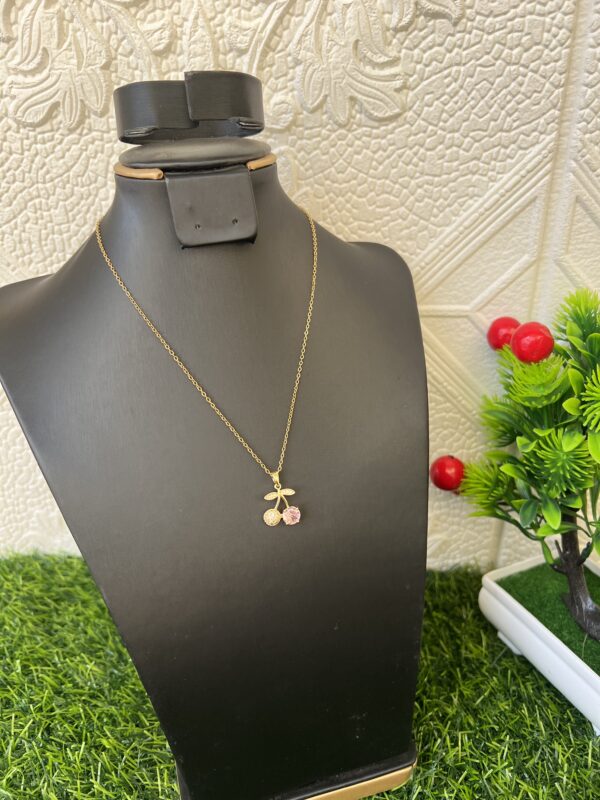 Praise pink necklace