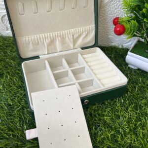Emerald midi jewelry box