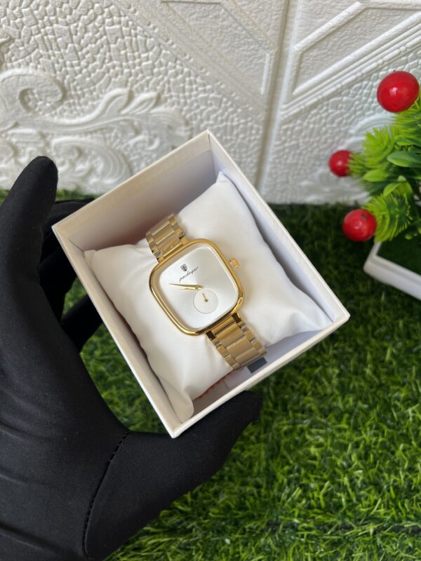 Sleek gold wristwatch
