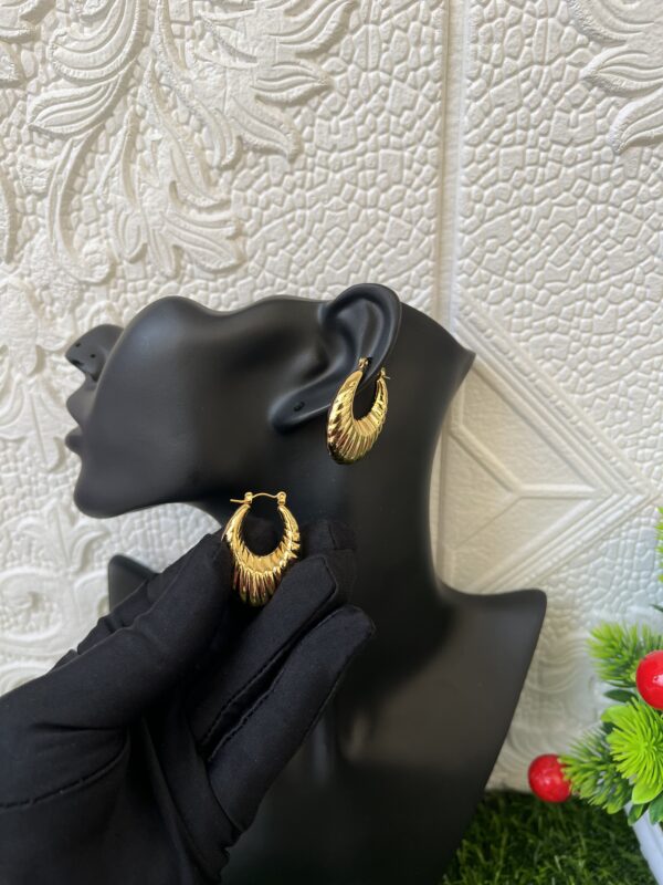 Praises gold hoops