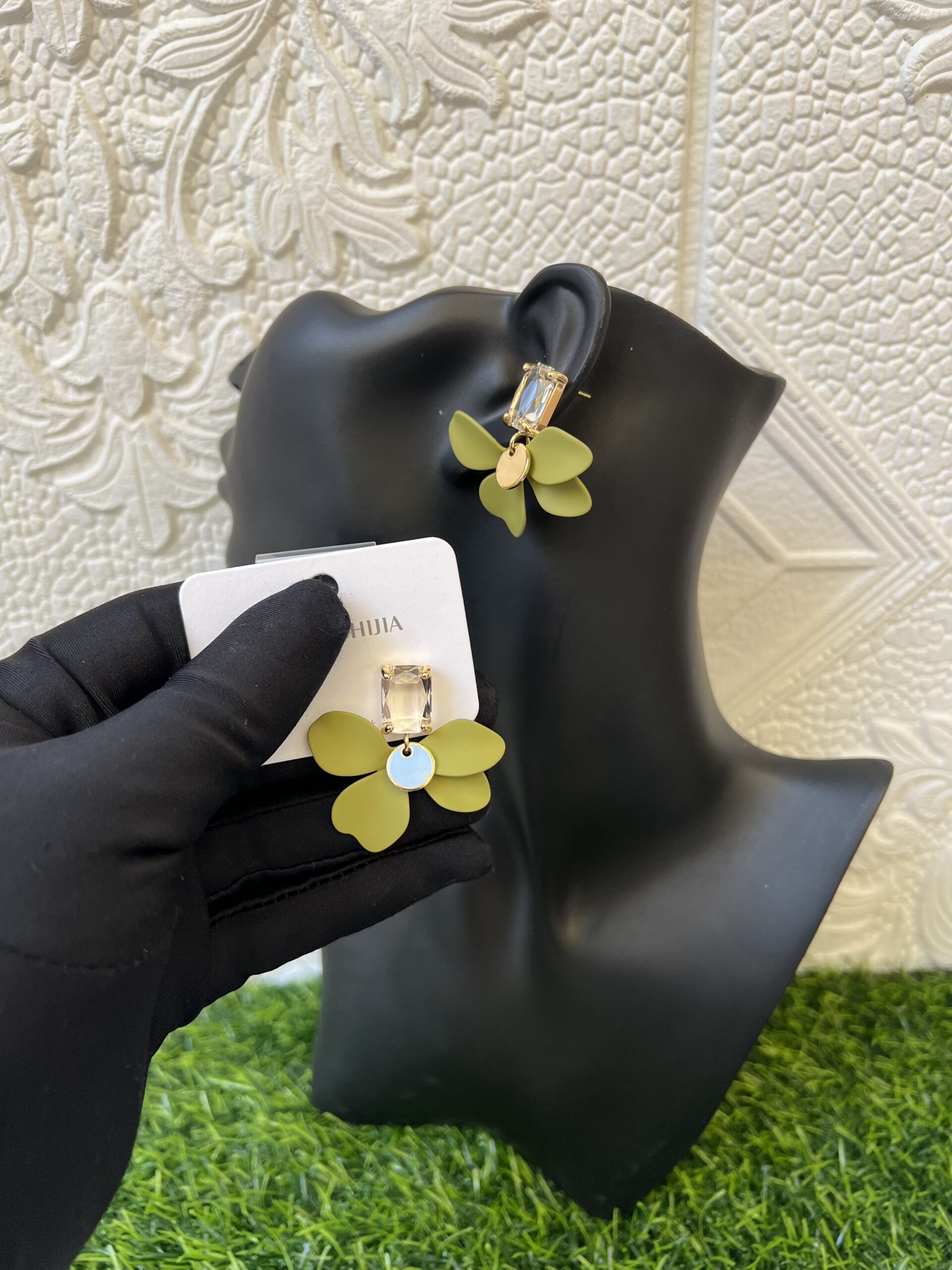 Classy stoned earrings