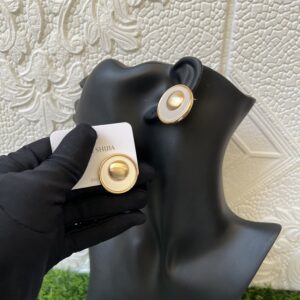 Gold and offwhite bold stud