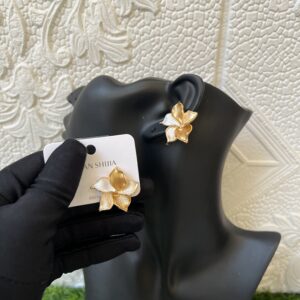 Nude/brown starlight earrings