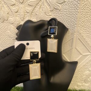 Velvet pearl earrings