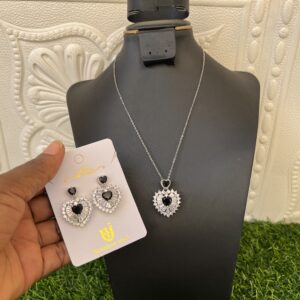 Isolde silver/black jewelry set