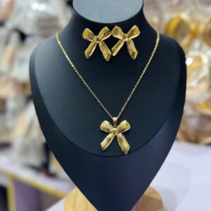 Ari bow tie jewelry set