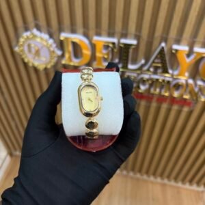 Daphne Gold/Off-white Wristwatch