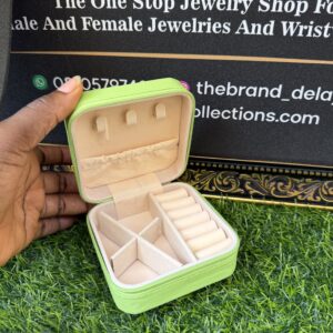 Raya mini mint jewelry box