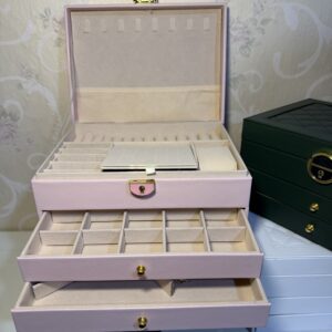 Amaria pink maxi jewelry box