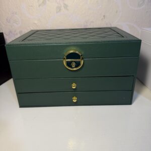 Amaria green jewelry box