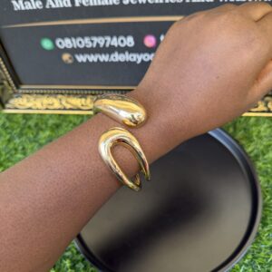 Presley chunky bangle
